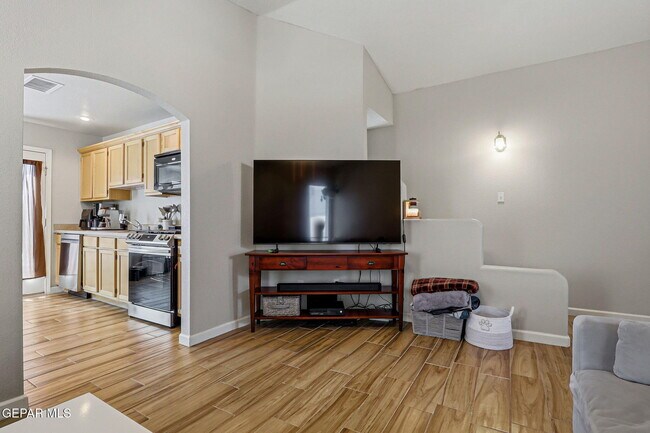 Building Photo - 12928 Alfredo Apodaca Dr