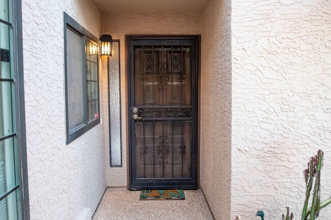 Building Photo - Charming 3-bed/2bath Chandler Home