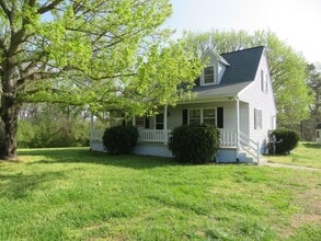 Building Photo - Sutherland