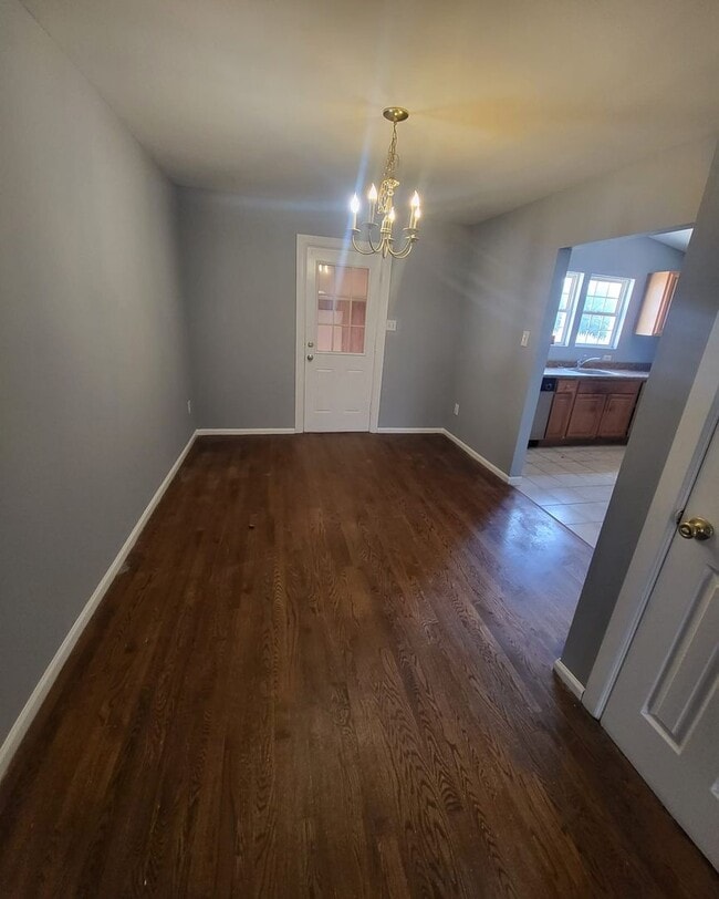 Building Photo - 3 bed 1 bath