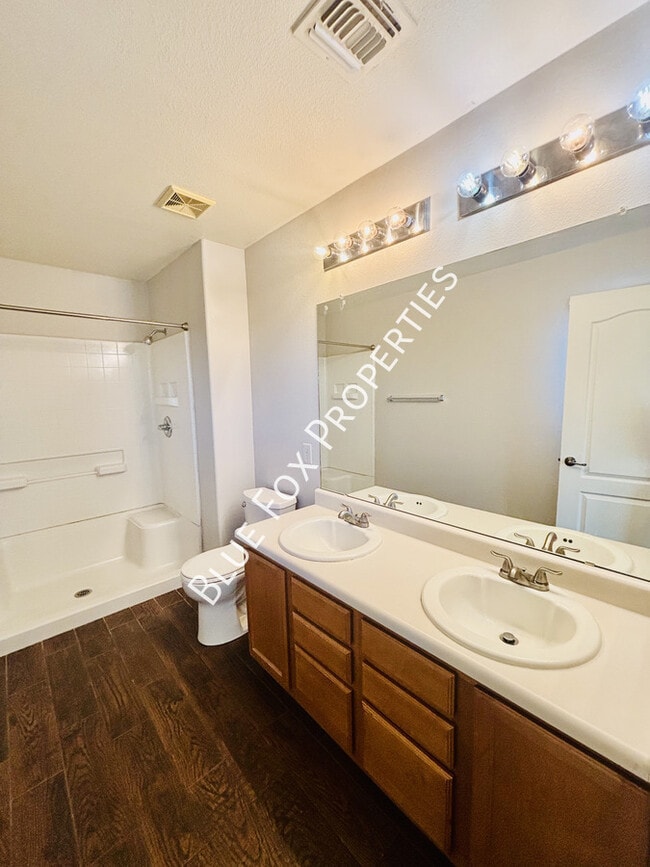 Building Photo - 5858 E Sanderling Dr