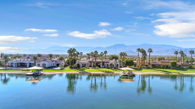 Building Photo - 83054 S Bay Dr