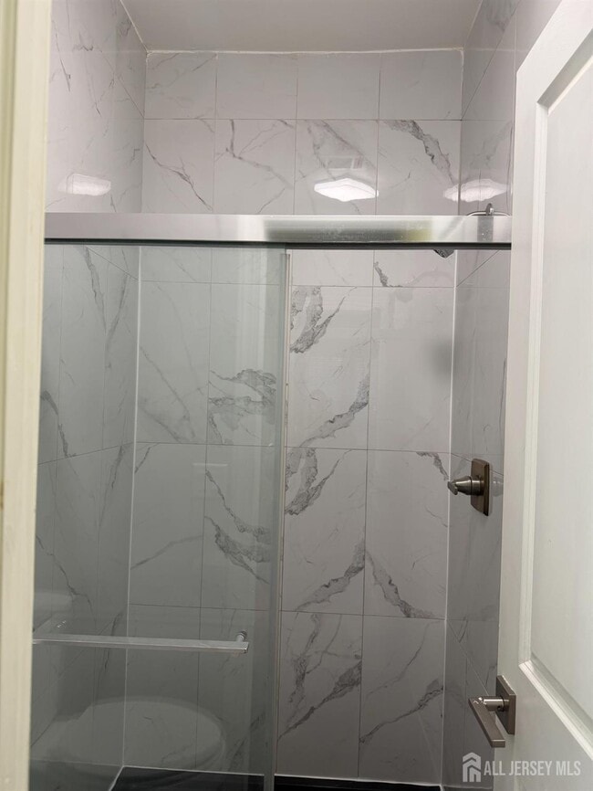 Building Photo - 5061 Beech Ct