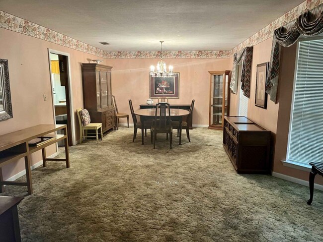 Building Photo - 101 N 5th St