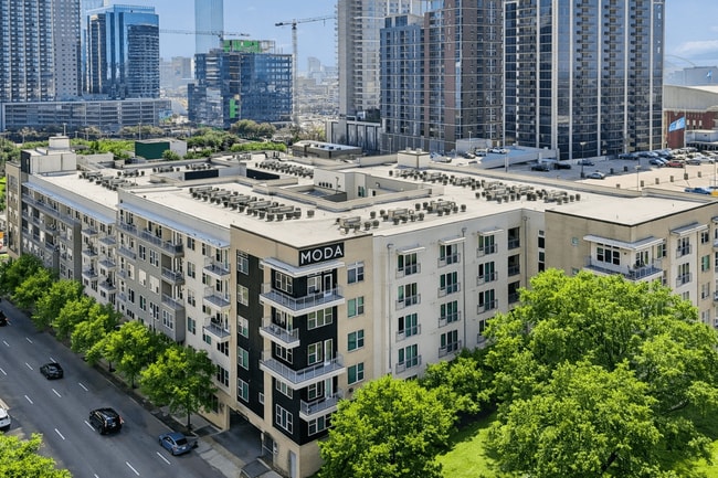 Building Photo - Moda Apartments