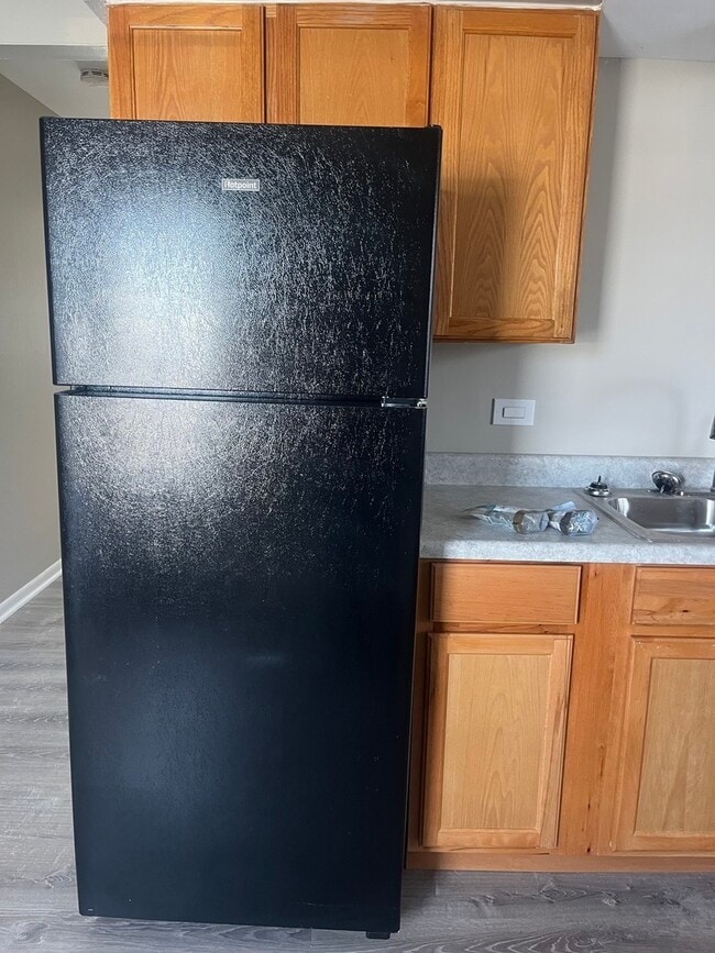 Building Photo - 7831 Roberts Rd