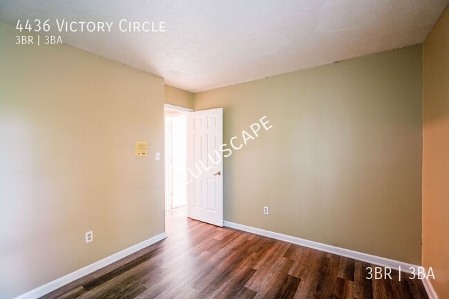 Building Photo - 4436 Victory Cir