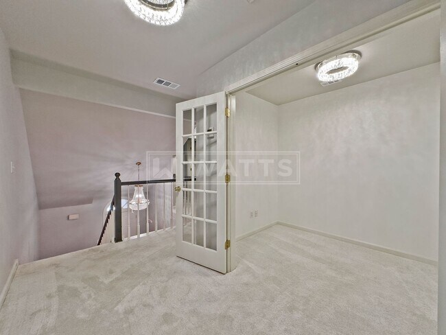 Building Photo - 2080 Stone Brook Dr