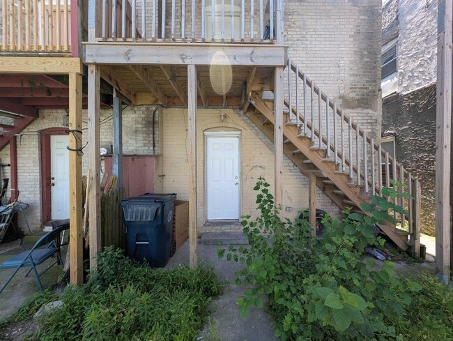 Building Photo - 721 Drexel Ave