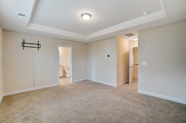 Building Photo - 3 Bedroom Townhome in Steele Creek!
