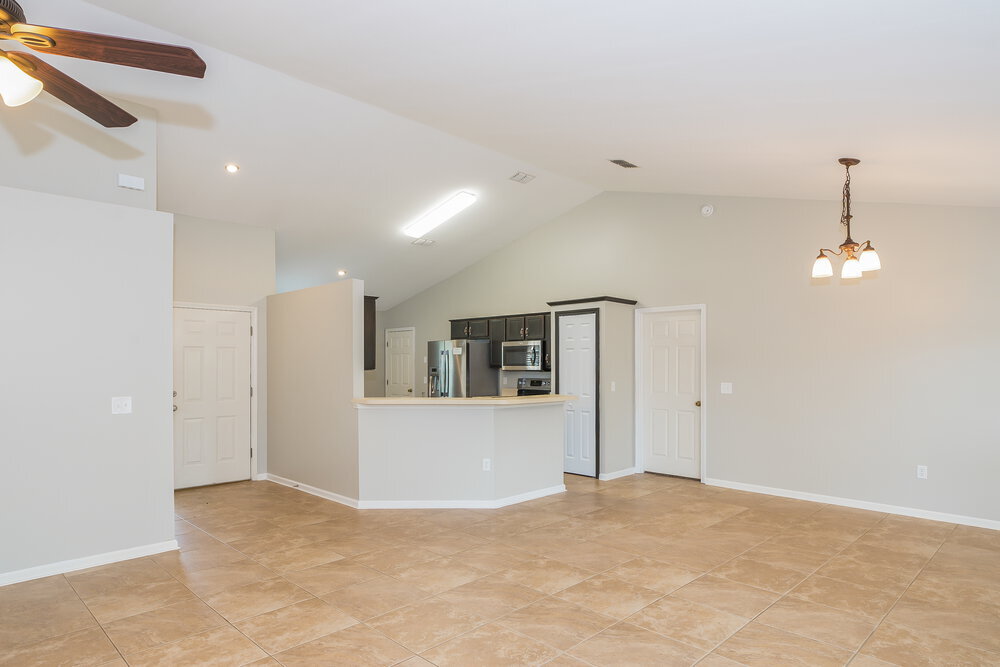 Building Photo - 3289 Avalon Dr