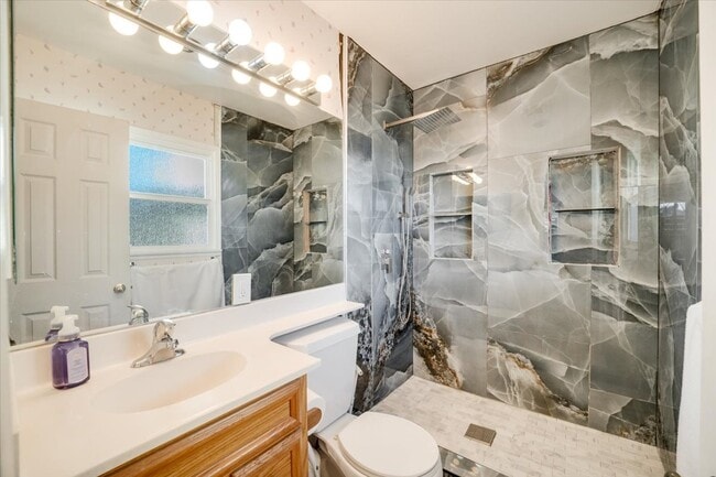 Building Photo - 1520 Watwood Rd