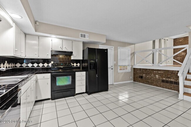 Building Photo - 8016 Cortland Dr