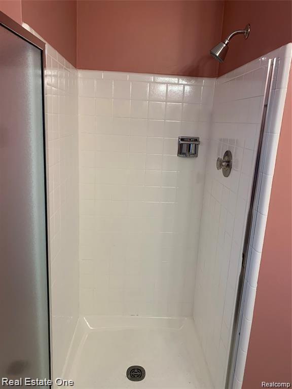 Building Photo - 5051 Falmouth Dr