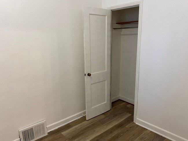 Building Photo - 2 Bed 1 Bath Single Family Home in Wausau