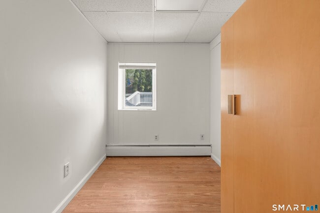 Building Photo - 9 Daniel Rd