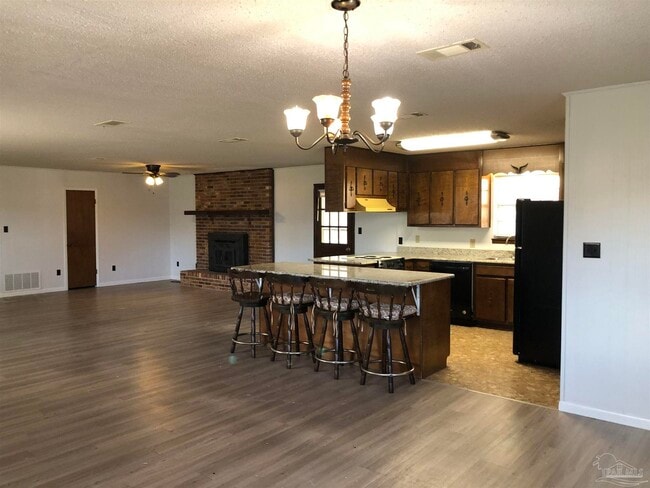 Building Photo - 2015 Frontera St