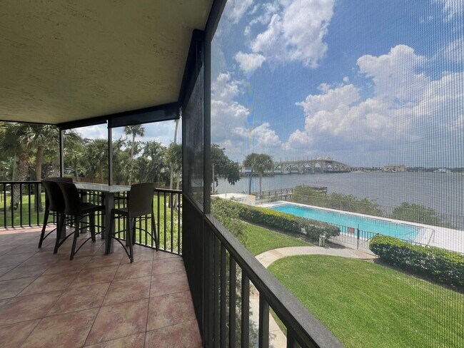 Building Photo - BEAUTIFUL and Renovated Riverfront Furnished Condo 2 Bedrooms, 2 Bathrooms