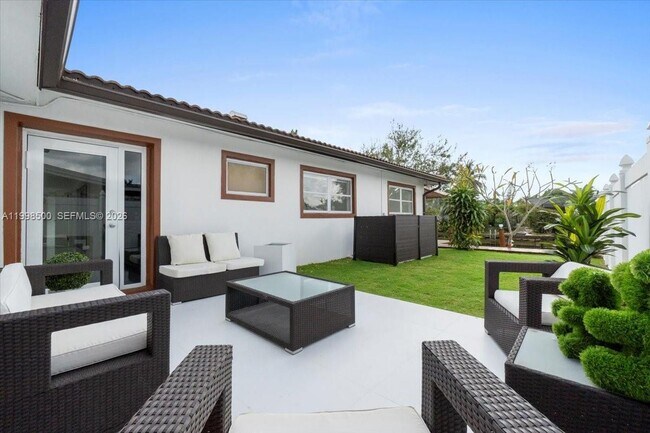 Building Photo - 1910 NW 36th St