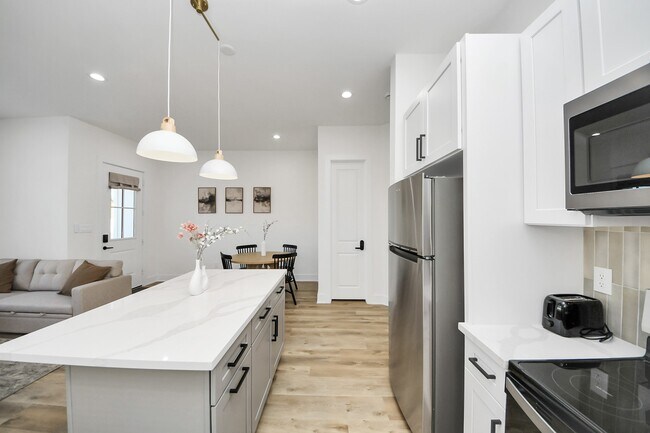 Building Photo - 3907 Maggie St