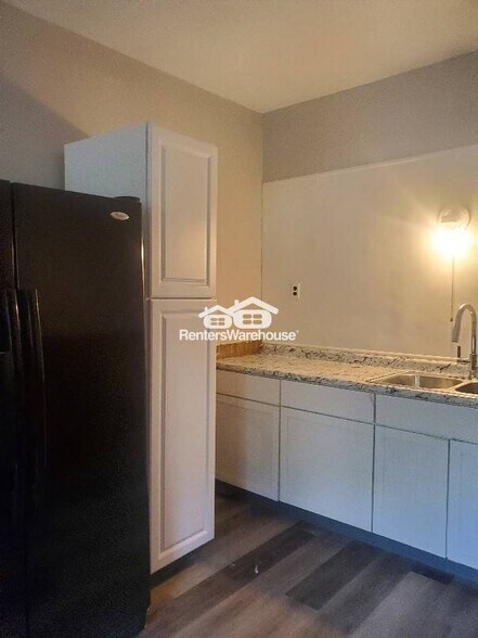 Building Photo - 4522 Pennsylvania Ave