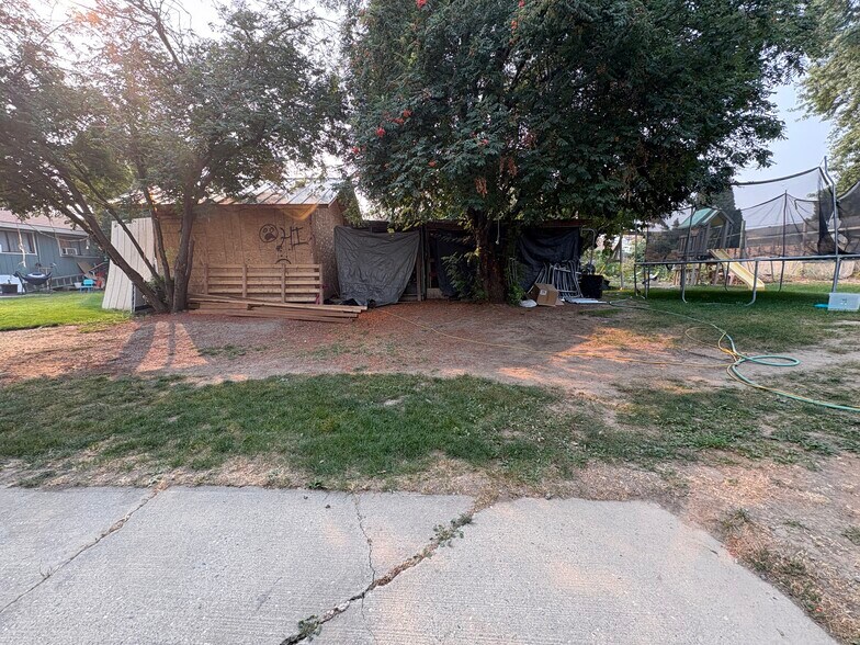 Building Photo - 603 Lincoln St