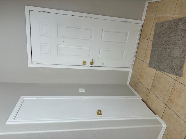 Building Photo - 8568 W Hatcher Rd