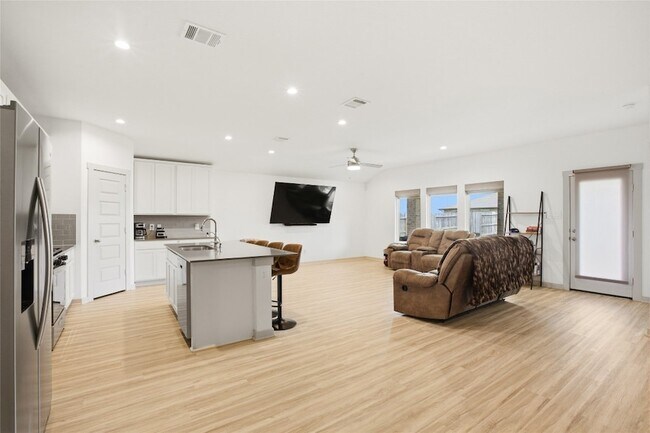 Building Photo - 3411 Ter Lndg Ct