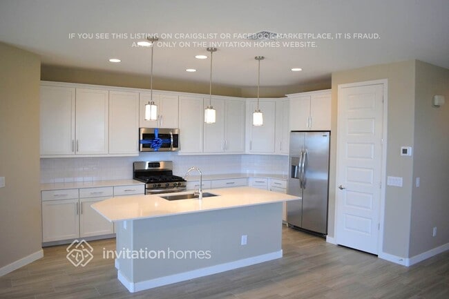 Building Photo - 19865 W Turney Ave