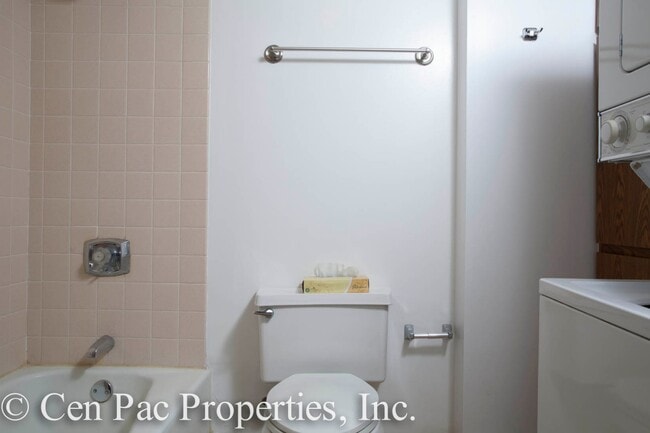 Building Photo - Close to Pearlridge 1 bedroom