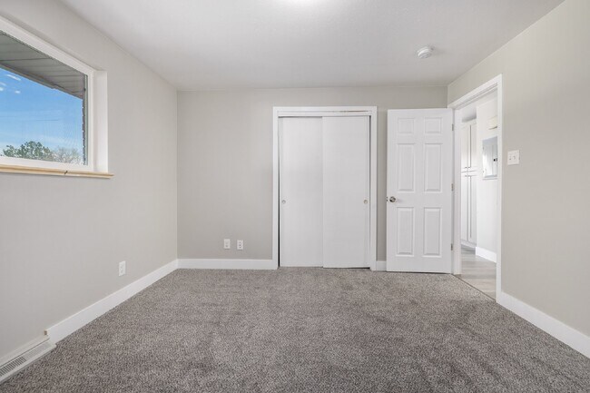 Building Photo - Lovely remodeled 2 Bed 1 Bath in Arvada