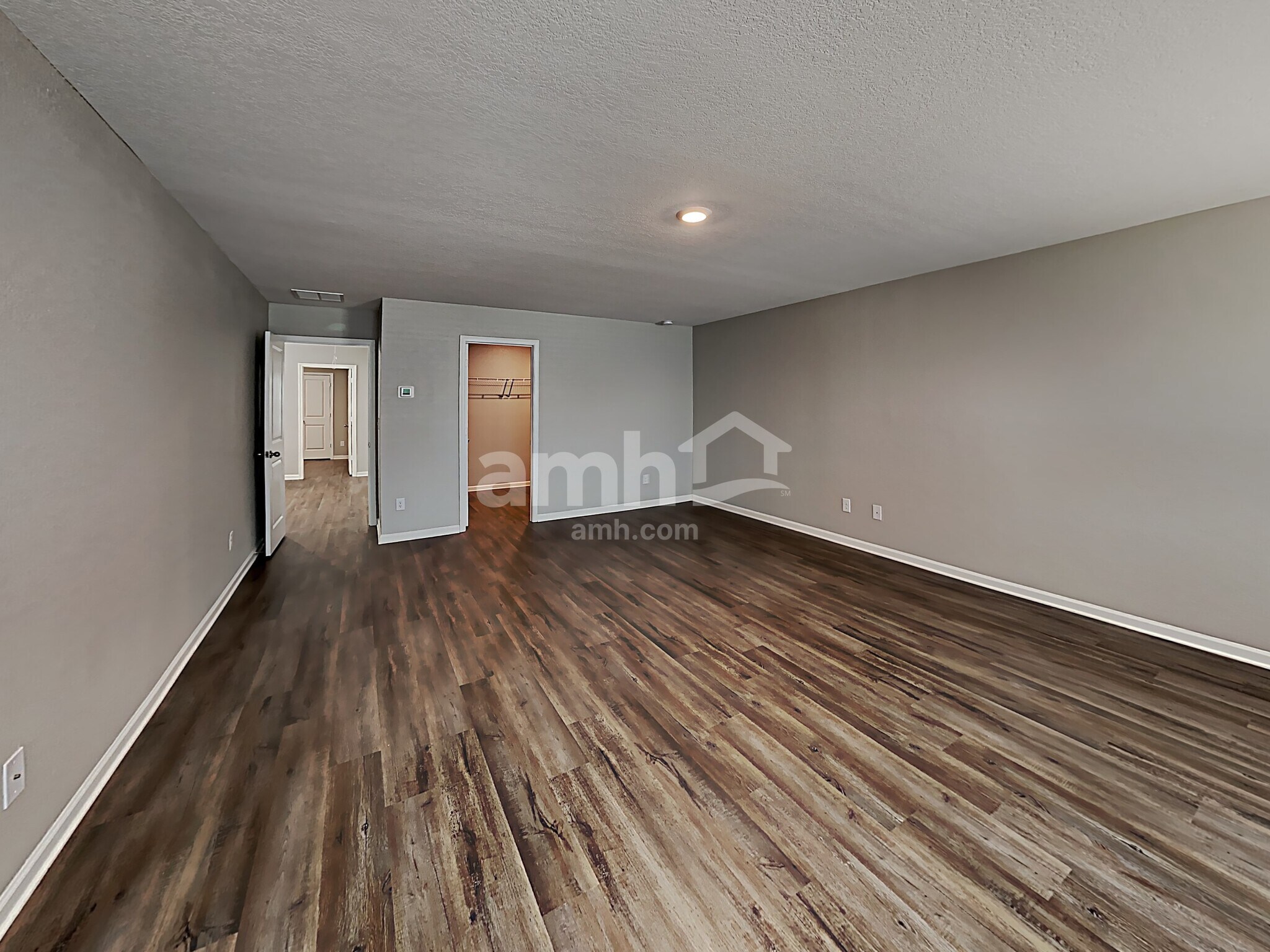 Building Photo - 415 Vermeer Ct