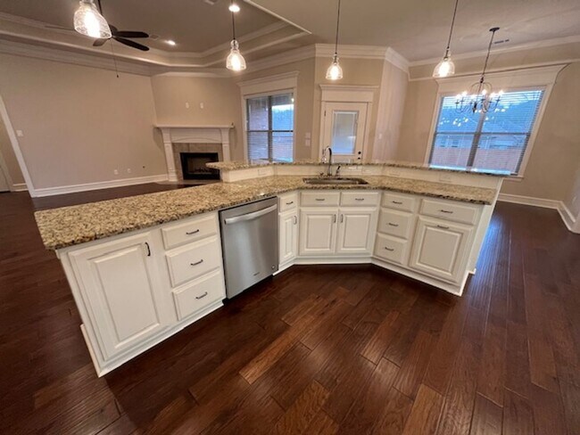 Building Photo - Beautiful 3/2 Brick Home Millers Glen Subdivision of Sherwood, Arkansas