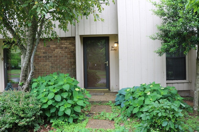 Primary Photo - 212 Harpers Mill Rd