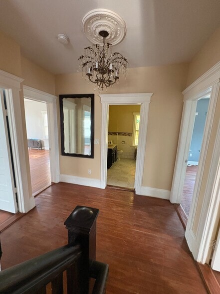 Building Photo - 150-20 86th Ave