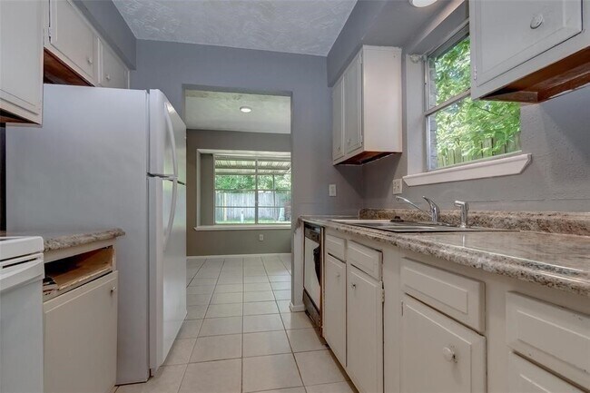 Building Photo - 7659 Winkle Wood Ln