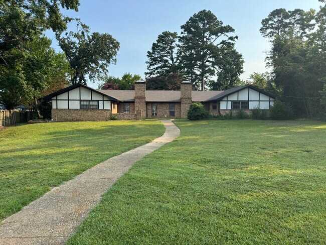 Primary Photo - 1524 Timber Creek Dr