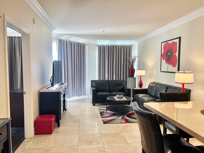 Building Photo - Meridian FURNISHED 2 BDR /2 BATH Luxury Condo - RESORT STYLE LIVING, 1-1/2 Blocks From The Heart ...