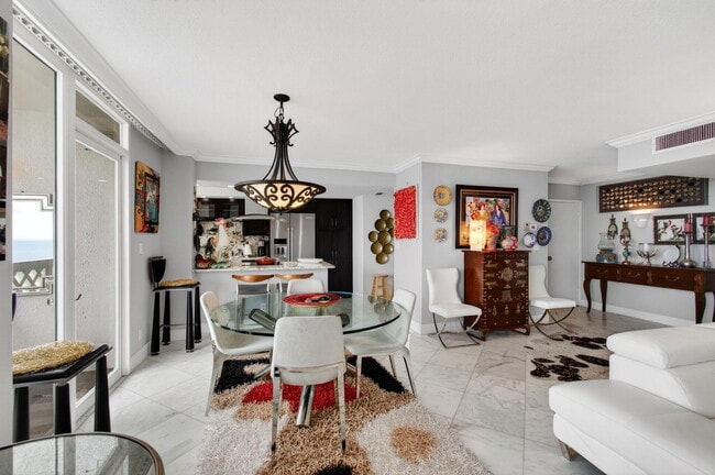 Building Photo - 1200 S Ocean Blvd