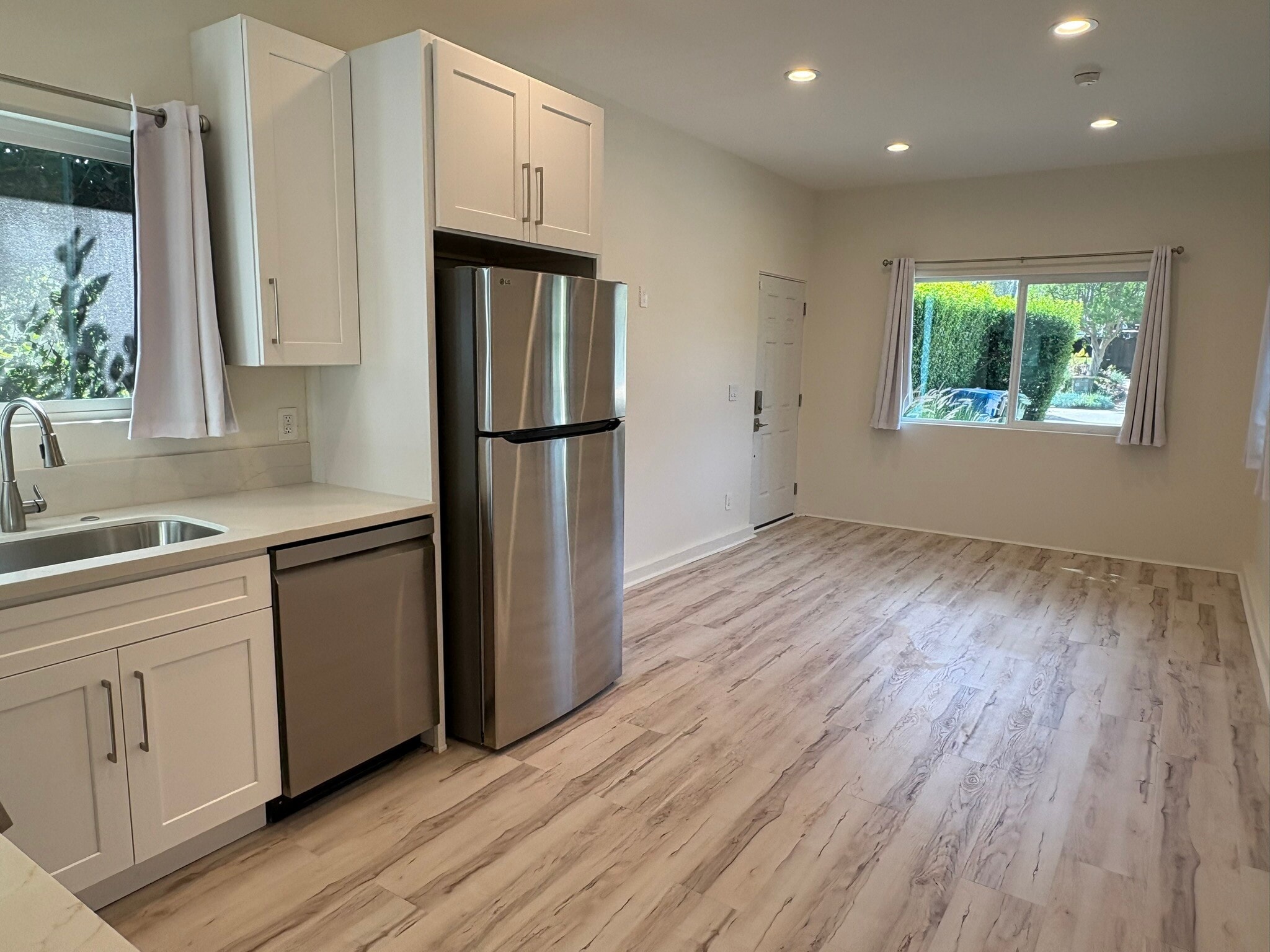 Building Photo - 22119 San Miguel St