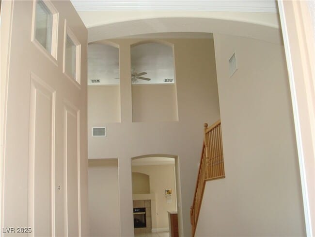 Building Photo - 608 Bianca Bay St