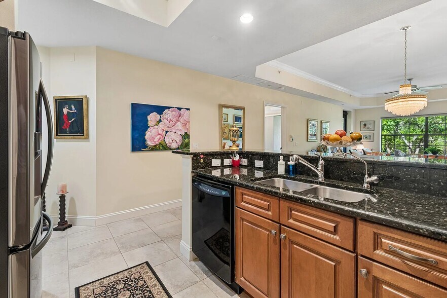 Building Photo - 7702 Lake Vista Ct