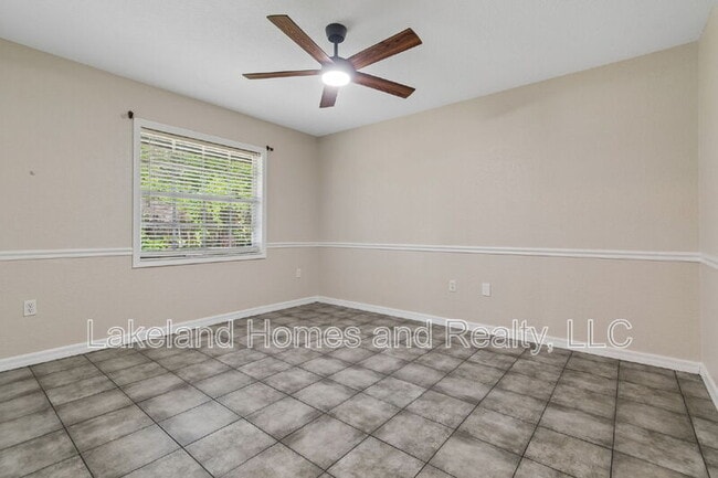 Building Photo - 95 Woodside Dr