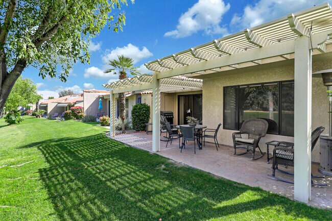 Building Photo - 40953 Inverness Way