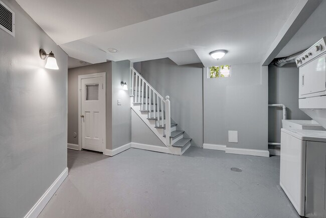 Building Photo - Historic Charm Meets Modern Living in the Heart of Lowry Hill