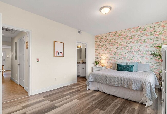 Building Photo - 128 Ashworth Ave