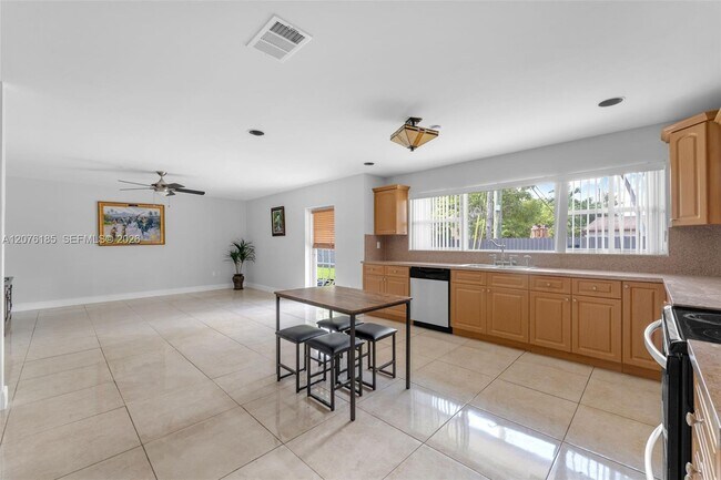 Building Photo - 9835 SW 56th St