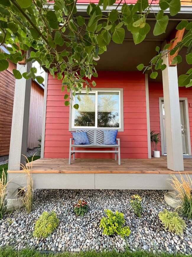 Building Photo - Charming Downtown Retreat: A Unique Blend of Urban Living and Montana Charm in Bozeman