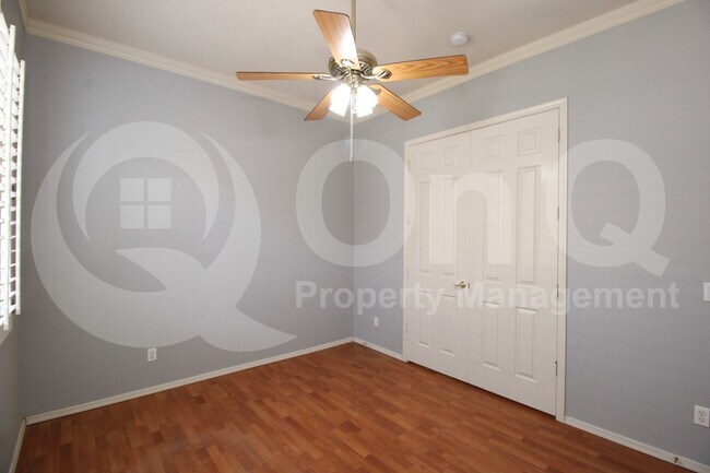 Building Photo - 1445 S Park Grove Cir