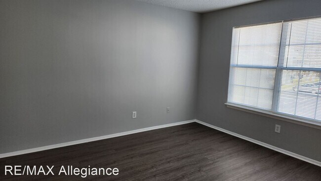 Building Photo - 2 br, 1 bath House - 610 CROWS NEST COURT